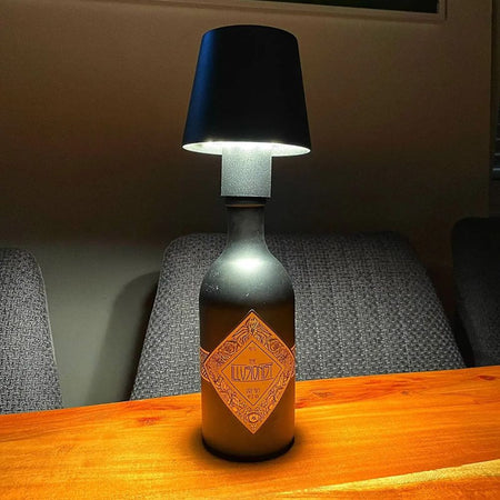 GloBottle™ | Lampe portable à LED pour bouteilles de vin